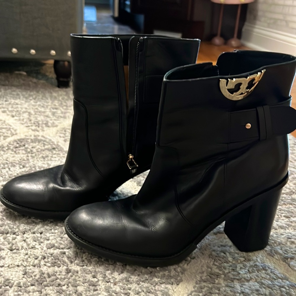Tory Burch booties size 9